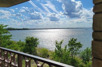 Scenic overlook of El Dorado Lake at El Dorado State Park, Kansas
